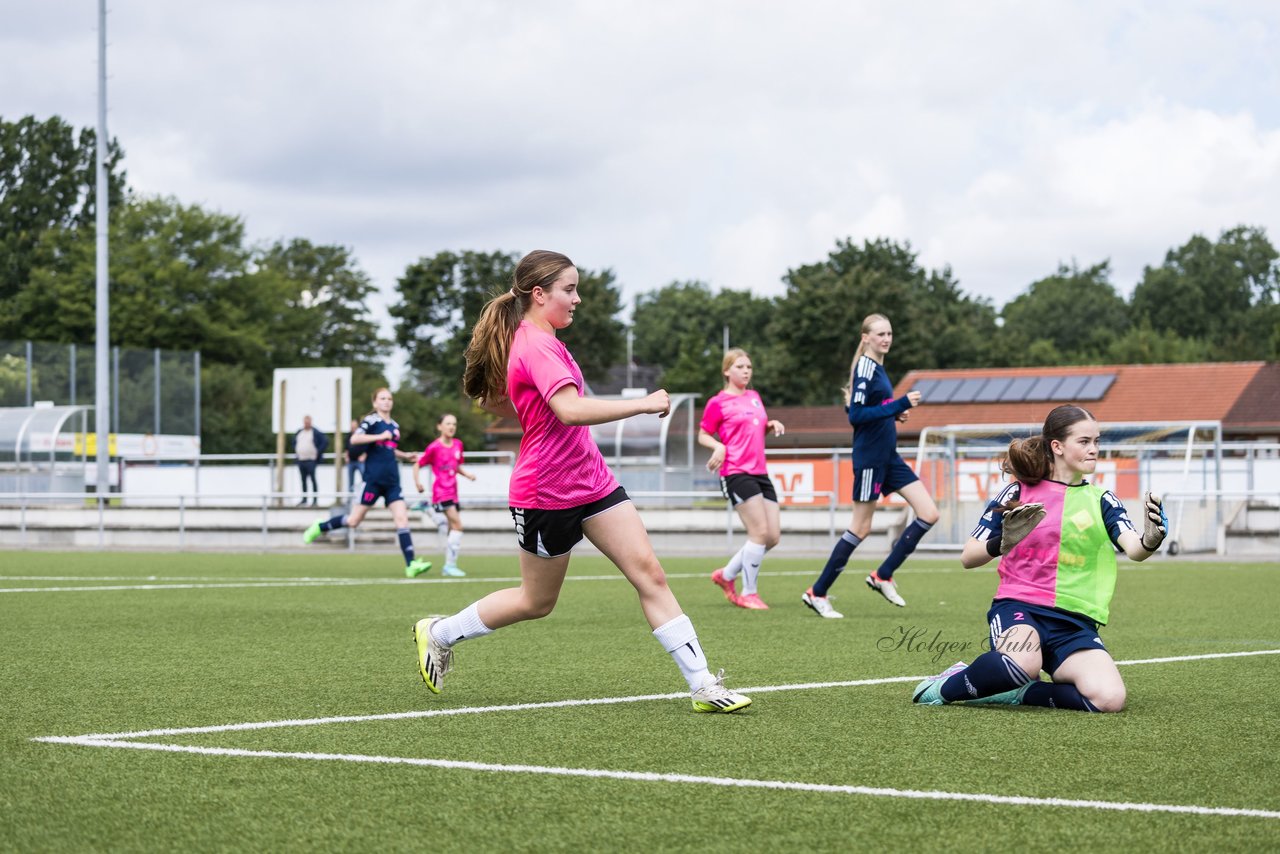 Bild 160 - wCJ Osterroenfelder TSV - VfL Pinneberg : Ergebnis: 0:15